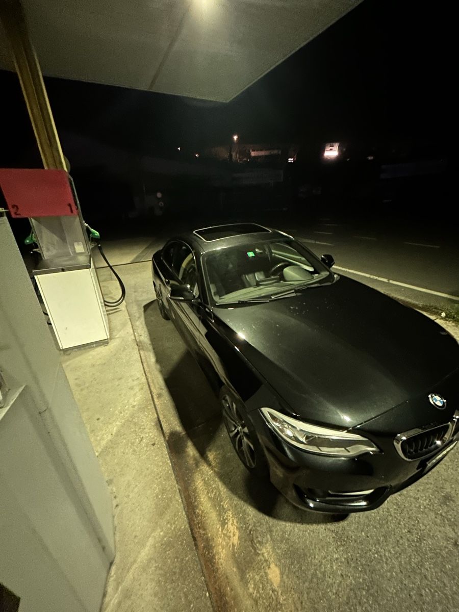 BMW Autos: BMW 220i – Gebraucht aus Lausanne von bri_sjd7 2