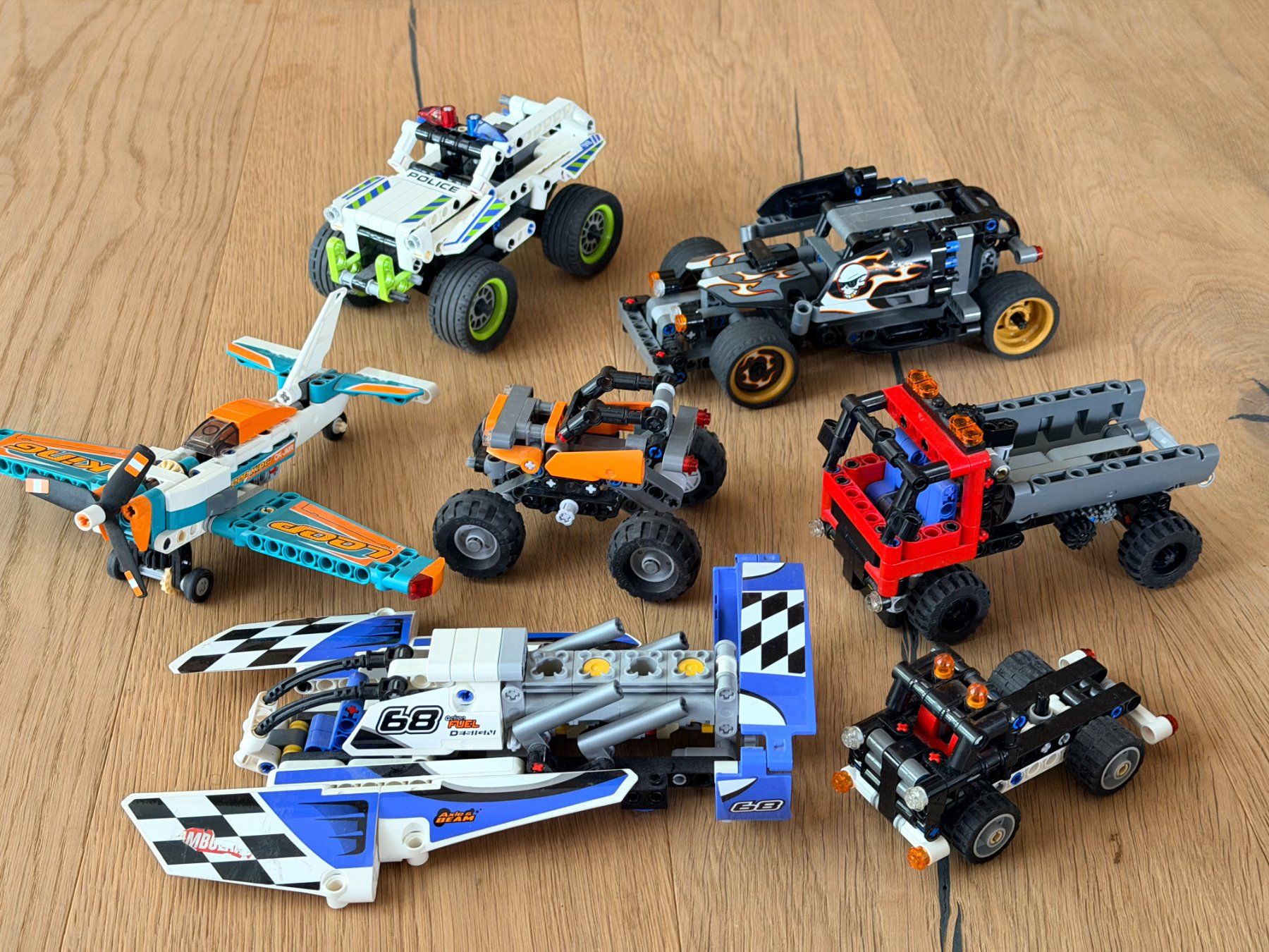 Lego Kit di costruzioni: Riesige LEGO Technic Fahrzeug Sammlung u.a. mit PULL BACK – Usato da Muri b. Bern venduto da best.design4you