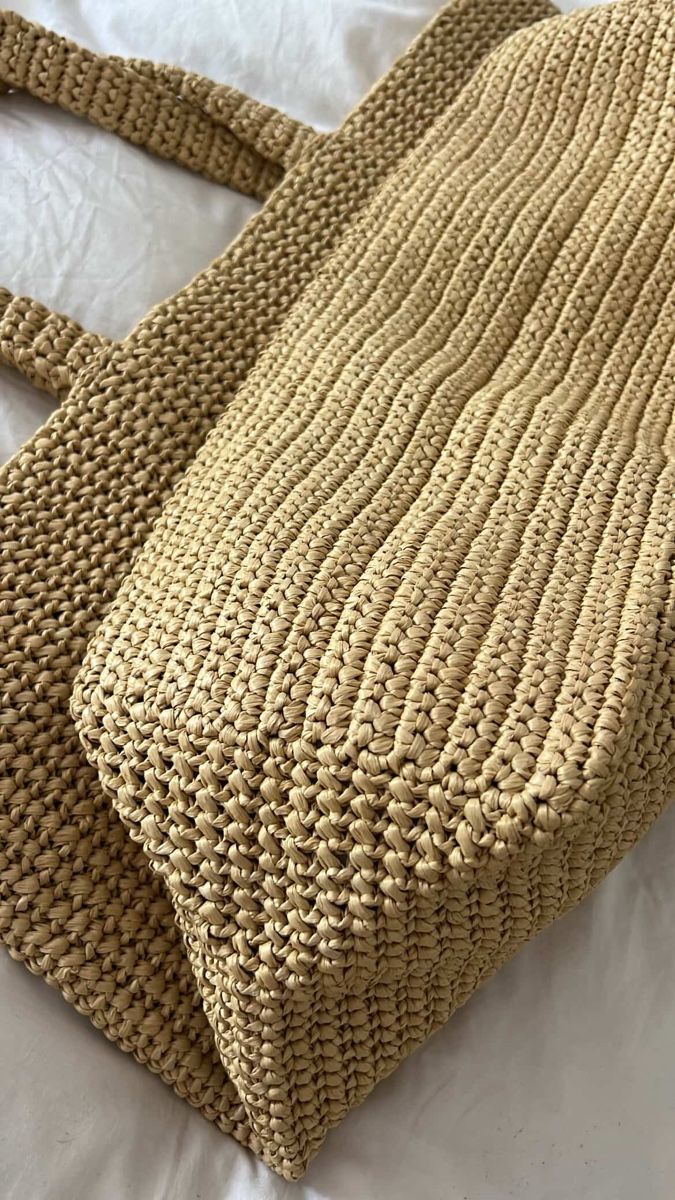 Altro per la casa: Prada raffia shopper bag korb – Usato da Basel venduto da hea_slg8 2