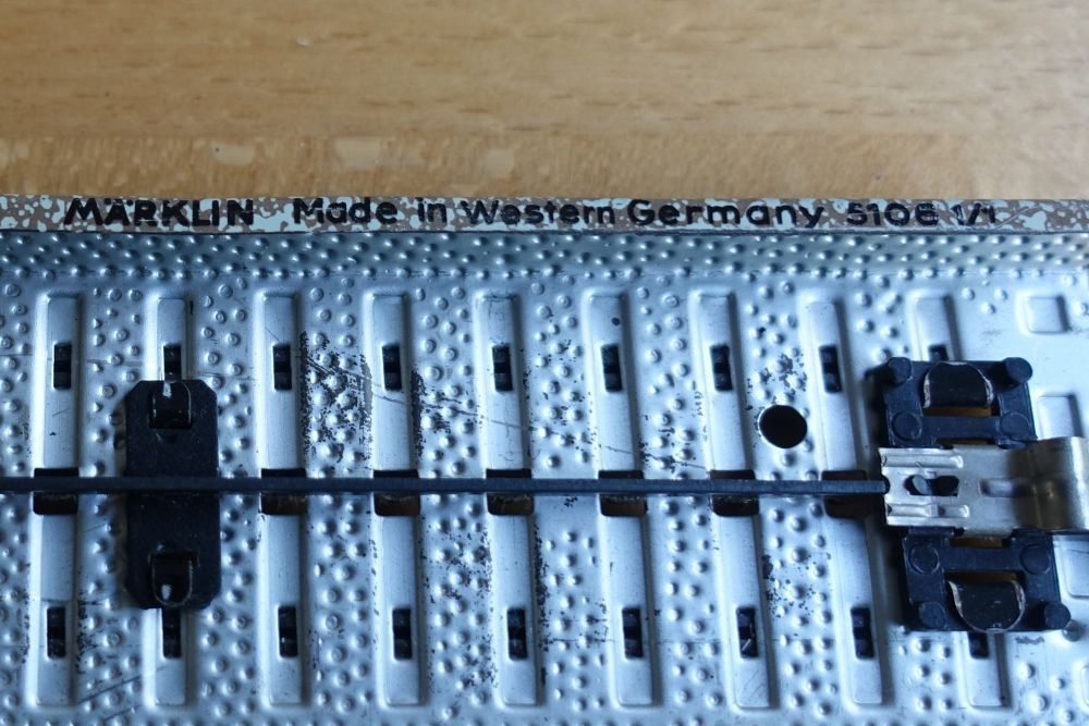 Märklin Modellini di ferrovie: Schienen Märklin H0 - 77 Stück – Usato da Schliern b. Köniz venduto da stesa206 4