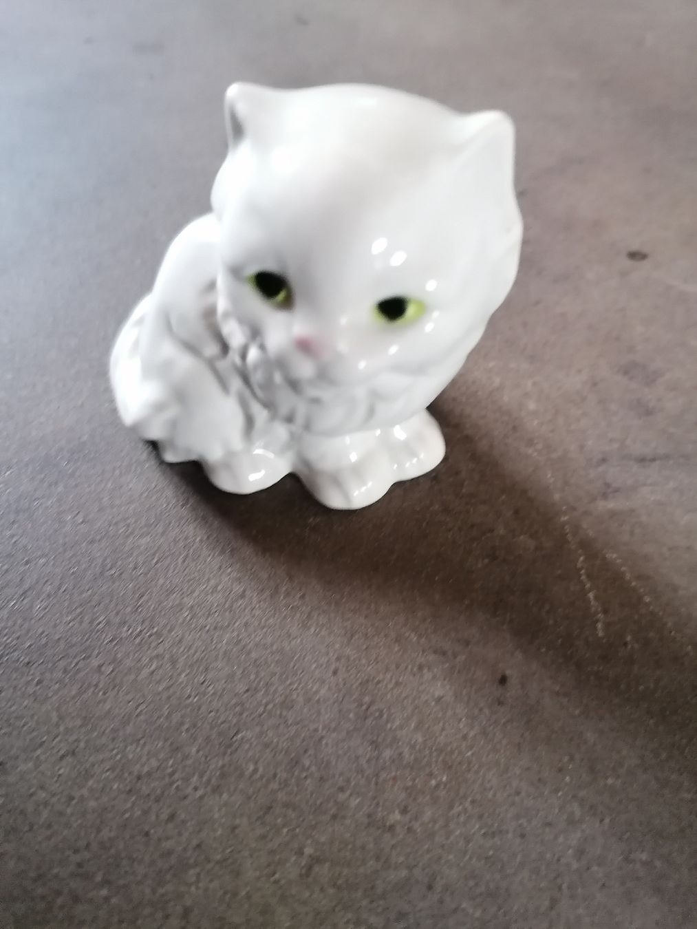 Statuette: Goebel Figur Katze weiss – Usato da Brittnau venduto da Elefant7