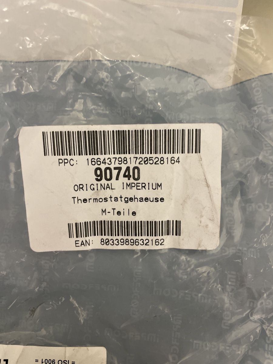 Jaguar Tutti pezzi di ricambio auto: Jaguar Thermostatgehäuse XF – Nuovo e nell'imballaggio originale da Buchs ZH venduto da Pitschpitsch 2