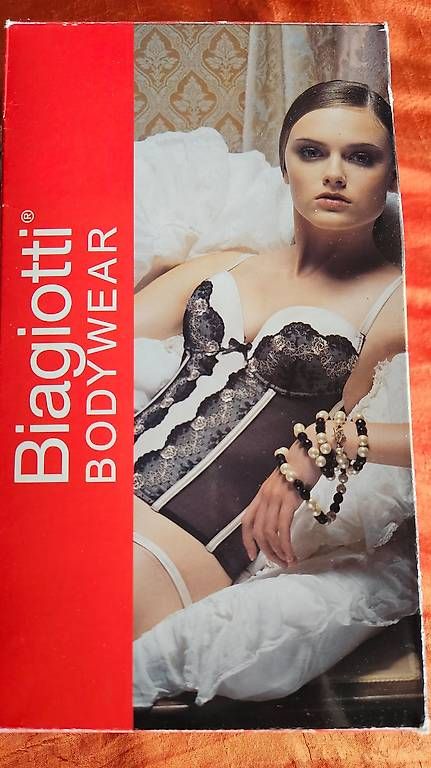 Altra biancheria intima: Bustino + Thong taglia 3 – Nuovo e nell'imballaggio originale da Lumino venduto da Doni_dp
