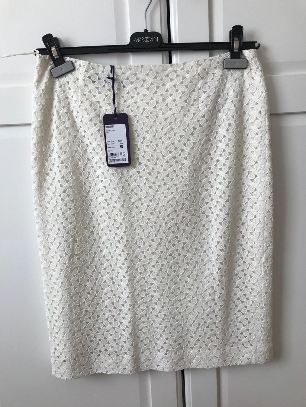 Gonne: Neu - Rock von Laurel, g.38, 340 chf – Nuovo e nell'imballaggio originale da Zürich venduto da ZuriShrek 2