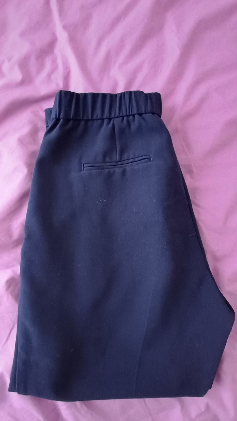 Benetton Pantaloni: Pantalon taille élastiquée élégant  – Usato da Genève venduto da njia