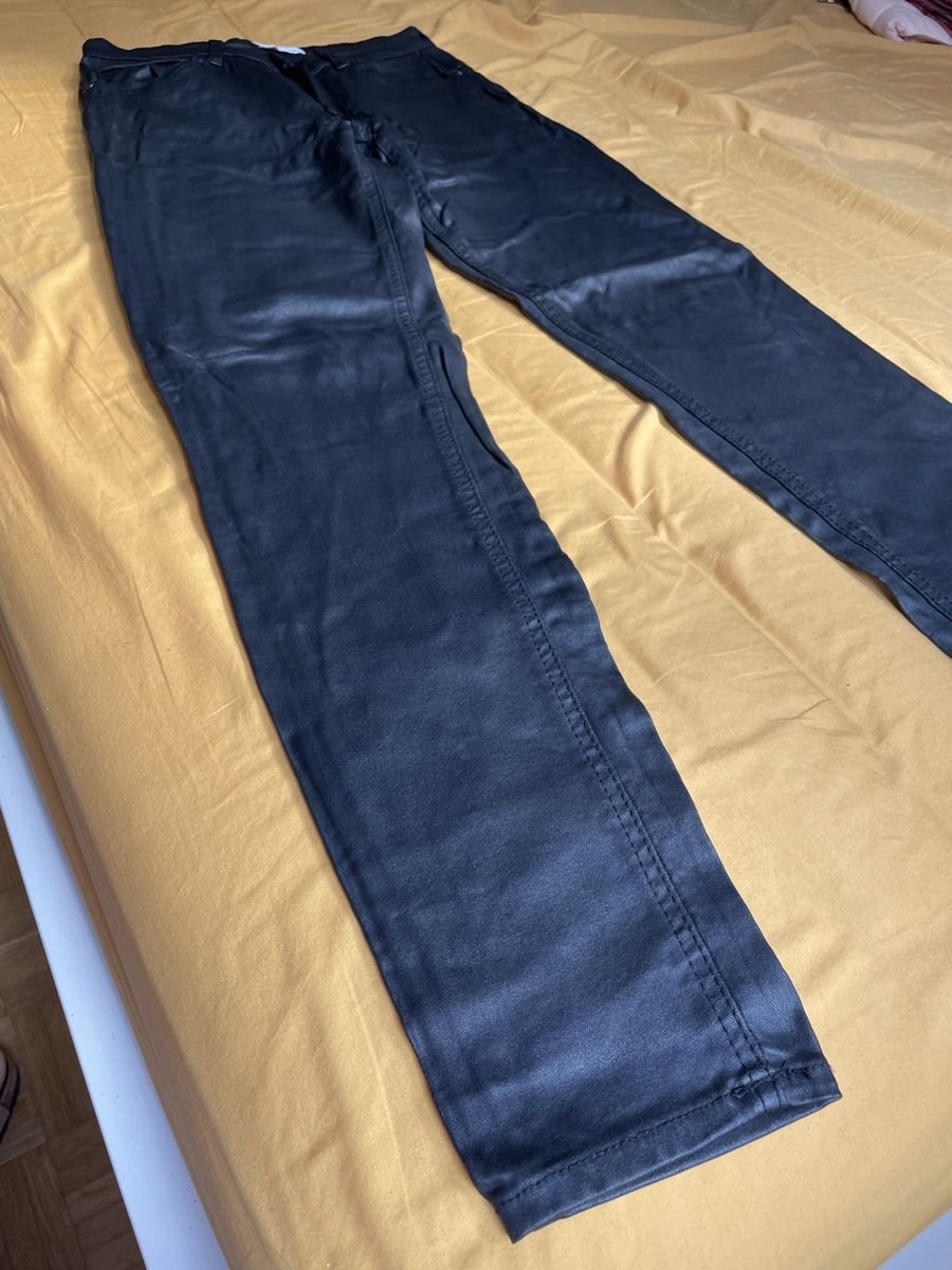 Mango Pantaloni: Mango Hose in Lederoptik, Grösse 36 – Usato da Zürich venduto da Carlajimena 2