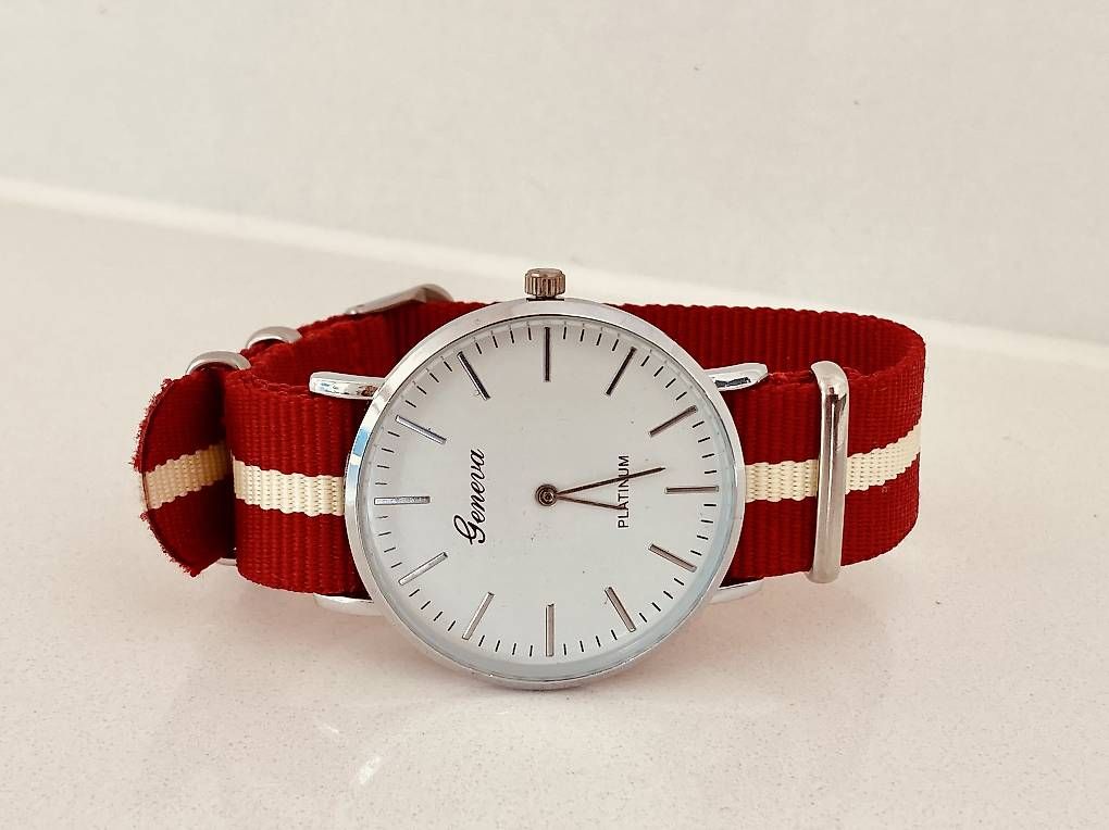 Montres: Uhr von Geneva – D'occasion à Thun par Fuesu1812 1
