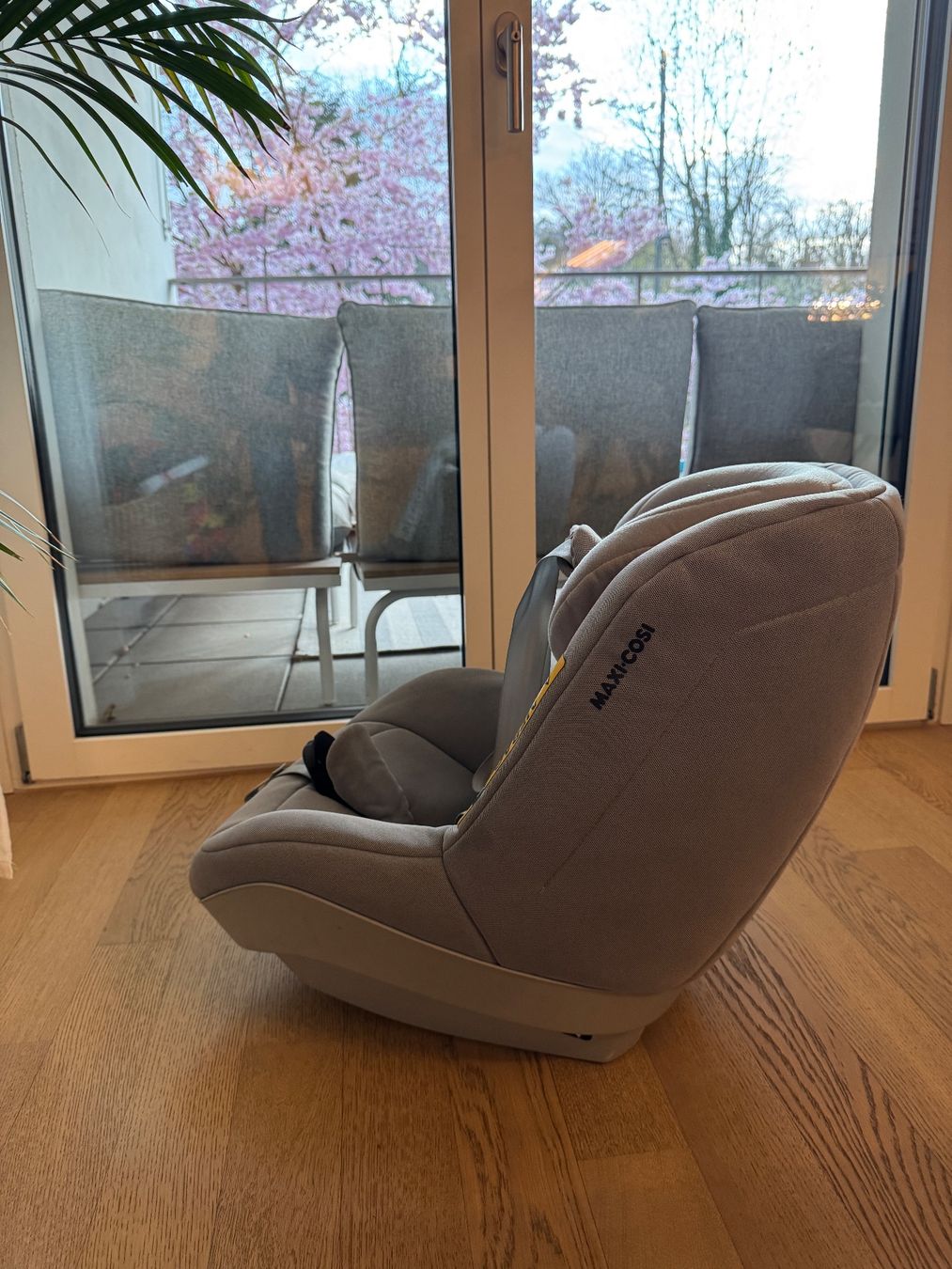 Maxi-Cosi Seggiolini per auto: Maxi Cosi Pearl Pro 2 i-size with ISOFIX – Usato da Zürich venduto da van_k8pp 3