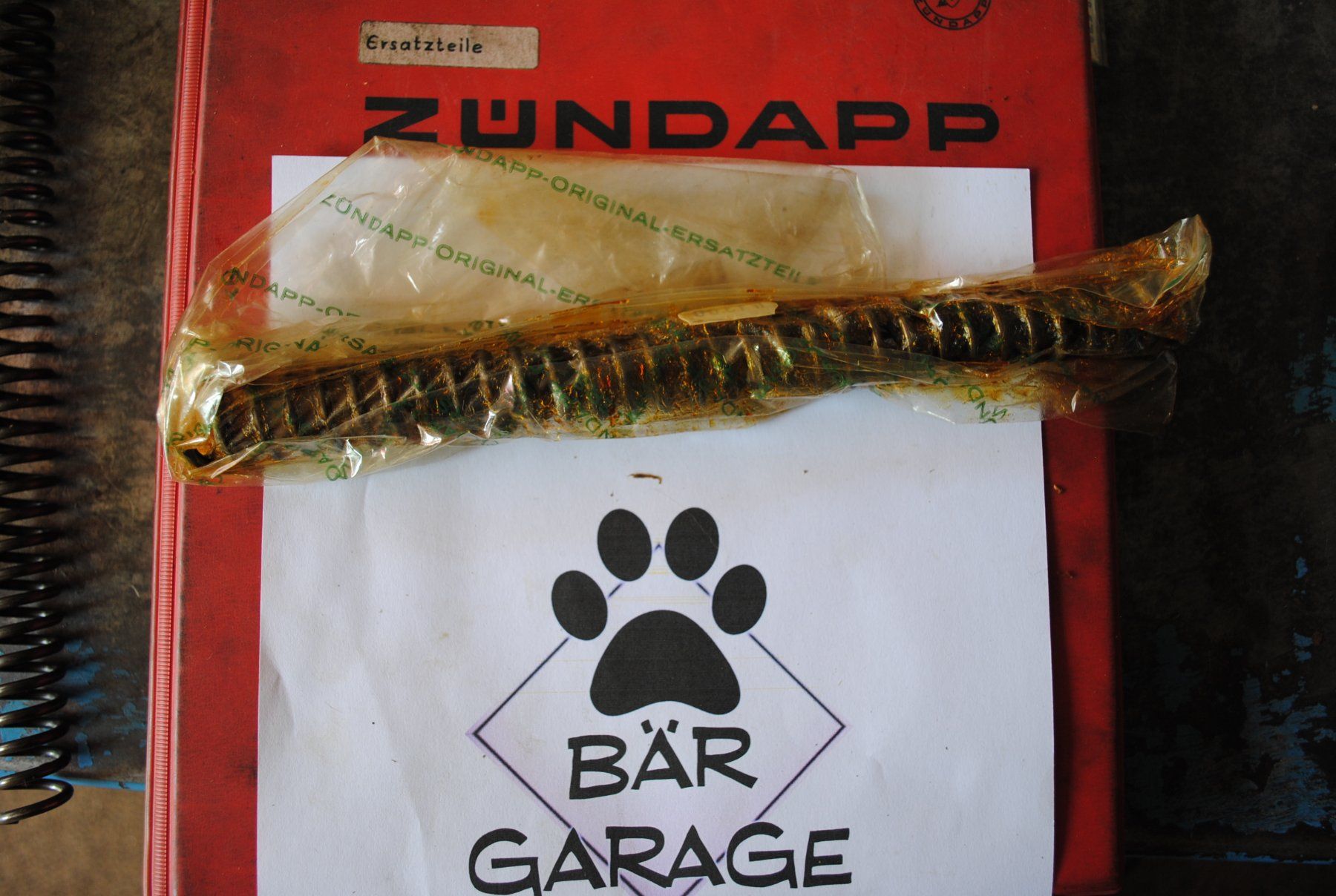 Zündapp Pièces pour mobylette: Gabelfeder Zündapp Originalersatzteil NOS – Neuf (Voir description) à Subingen par Baergarage