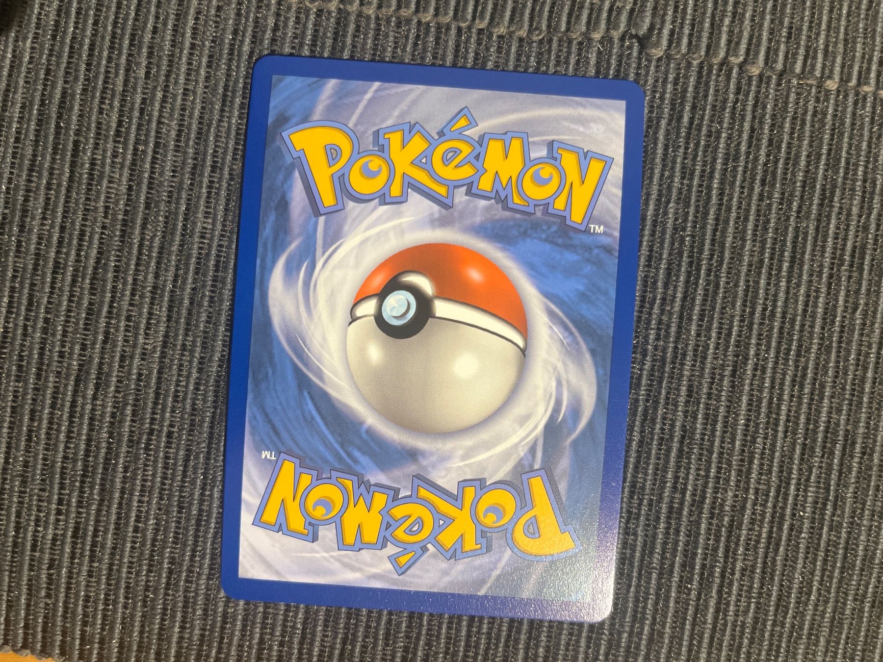 Pokémon Carte collezionabili: Pokemon Pikachu Vmax Vivid Voltage near Mint – Nuovo (secondo la descrizione) da Wabern venduto da Collectfun 1