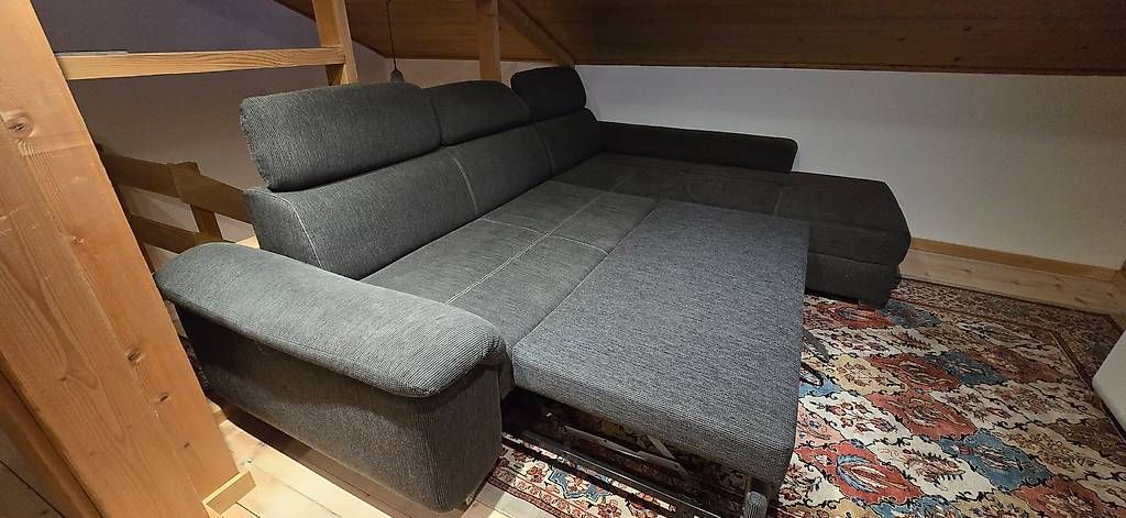 Divani: Sofa mit Chaiselongue und Bett Funktion – Usato da Chur venduto da kidman25 2