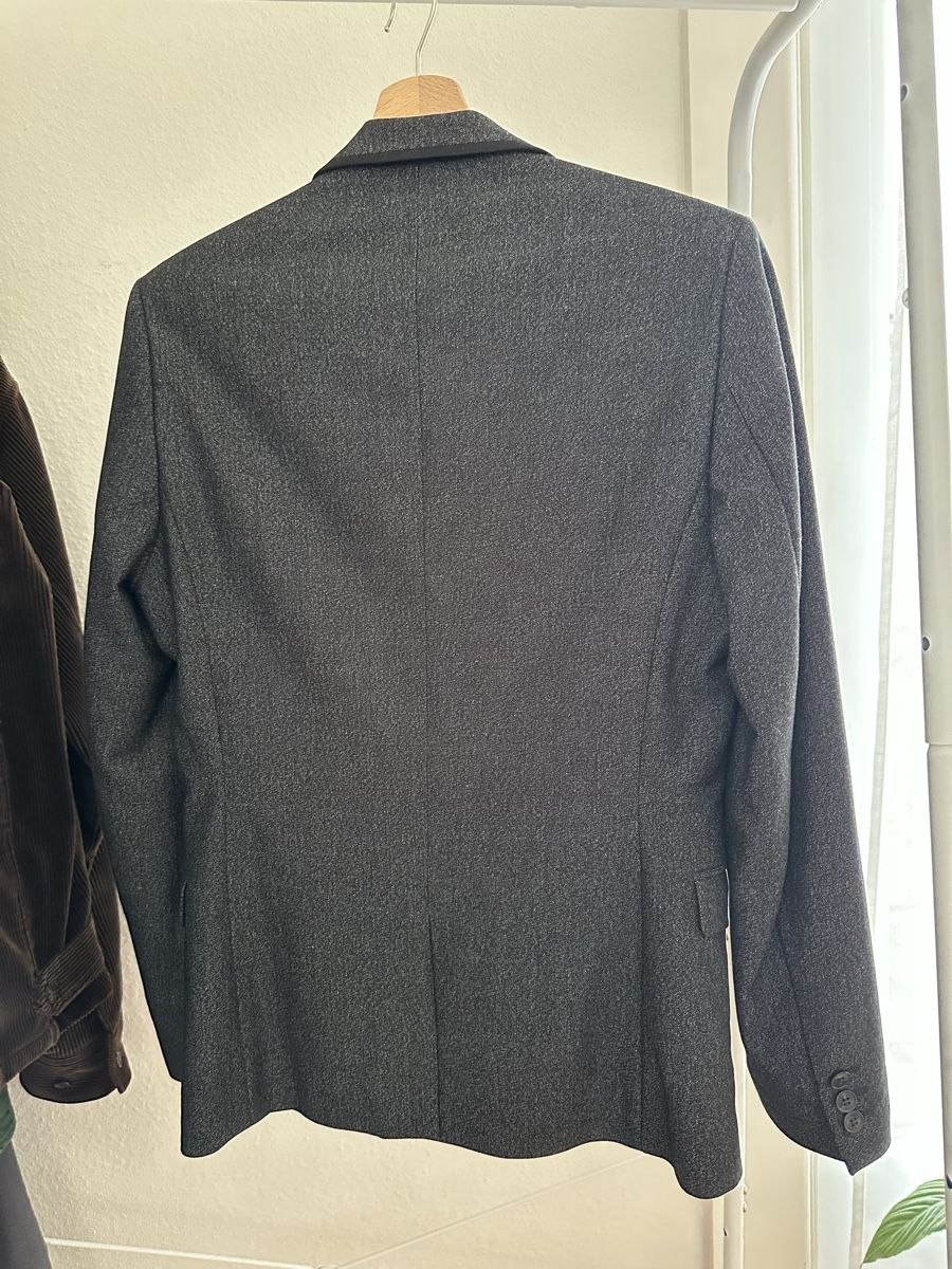 H&M Completi: Blazer gris H&M, taille 44. – Nuovo (secondo la descrizione) da Lausanne venduto da ver_cyj8 1