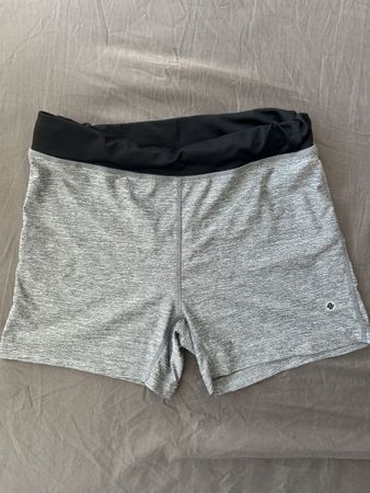 Shorts Grau Grösse 164 guter Zustand