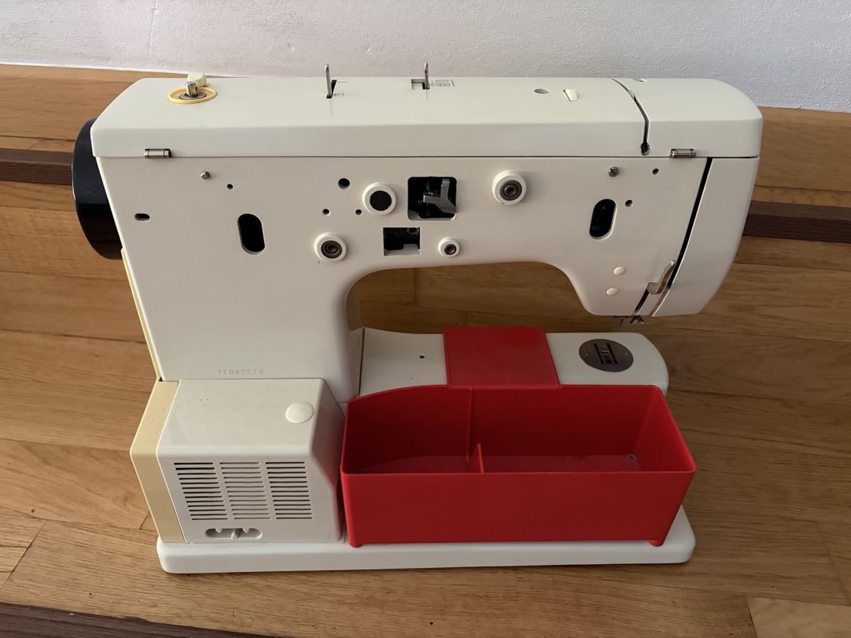Bernina Nähmaschinen: Bernina 831 – Defekt aus Schlieren von MQ1965 2