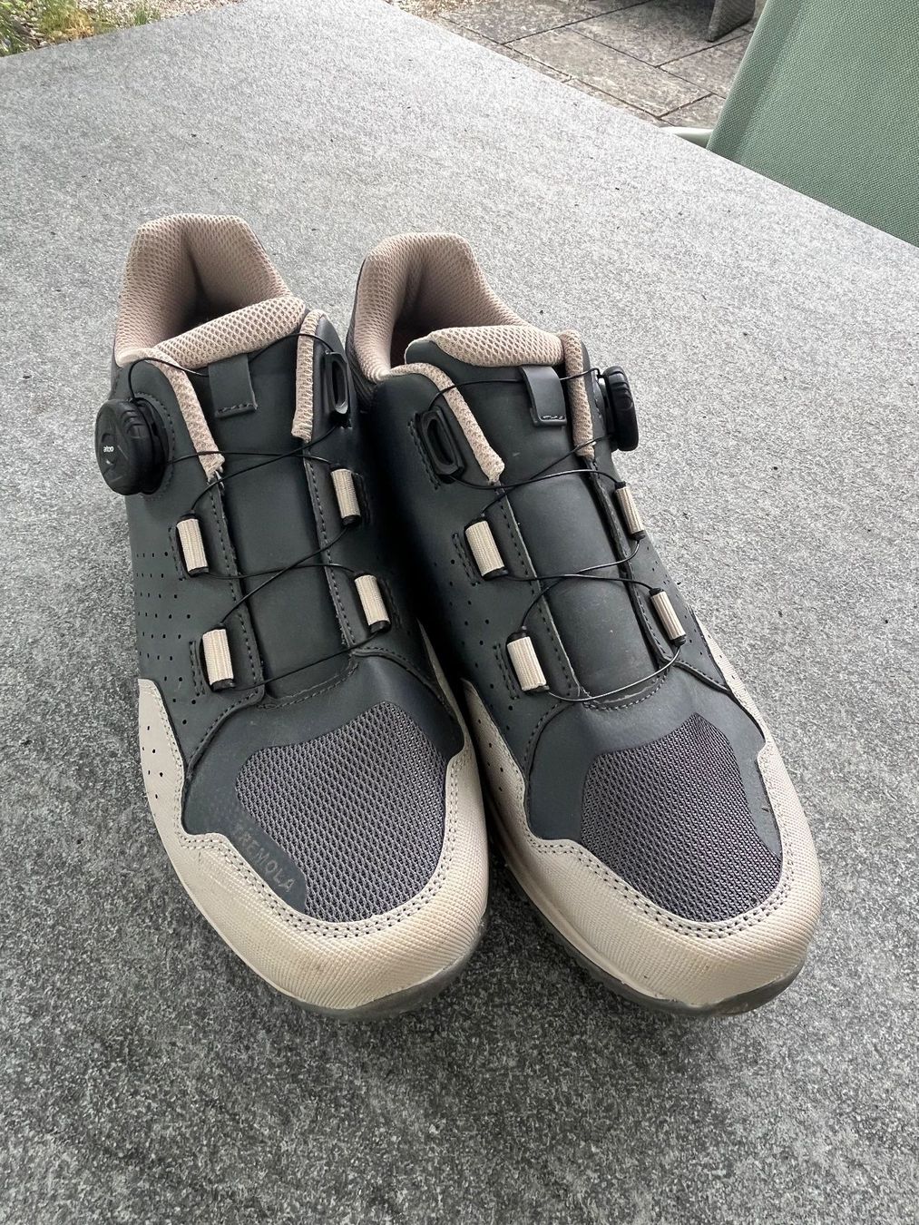 Veloplus Scarpe da uomo: Veloschuhe von Veloplus Neupreis Fr. 179.00 – Nuovo (secondo la descrizione) da Rickenbach ZH venduto da Urmel3 3