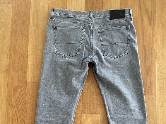 Jeans: Tommy Hilfiger Blecker Stretch fit grau – Usato da Ebikon venduto da van_qg5n 4