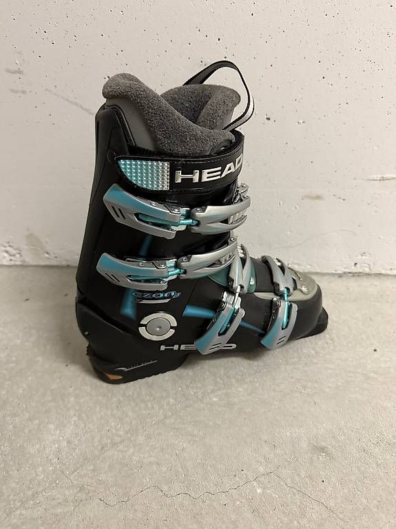 Sci: Ski und Skischuhe – Usato da Dielsdorf venduto da NM98 2