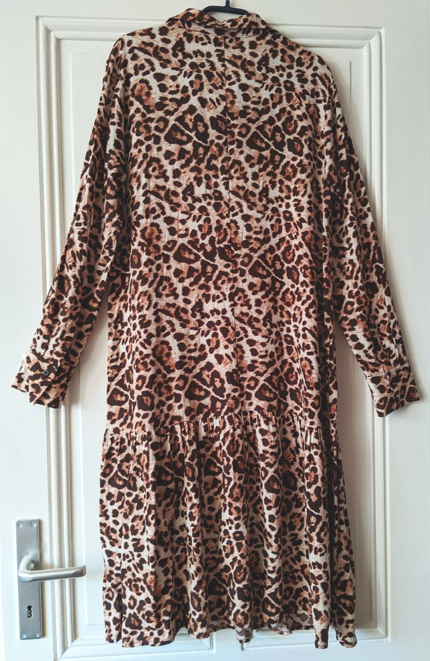 Princess goes hollywood Vestiti: PRINCESS GOES HOLLYWOOD : Robe ample imprimé léopard 40-42 – Nuovo (secondo la descrizione) da Petit-Lancy venduto da lilycerise 1