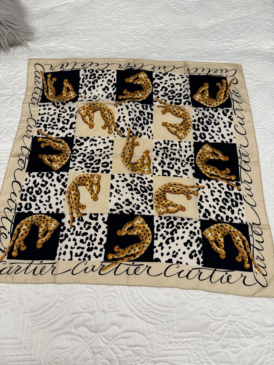 Cartier Foulards, Tücher & Schals: CARTIER SEIDENKARE SCARF – Gebraucht aus Steinhausen von Mimirose114 4