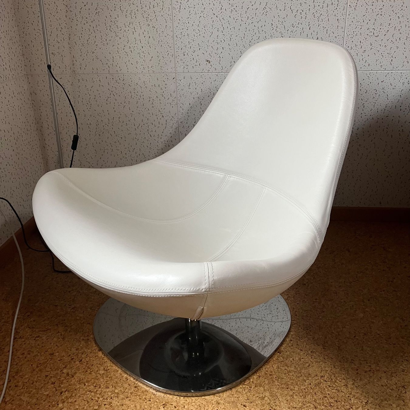 Ikea Poltrone: Vintage IKEA TIRUP Drehsessel Weiss/Chrom – Usato da Grabs venduto da apr9k 1
