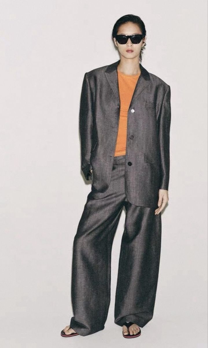 Vestes: Blazer grau mit Linen – Neuf avec emballage d'origine à Veyras par ValClasse 4