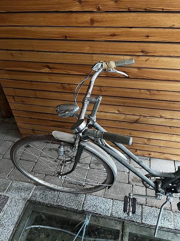 Velos: Klassisches Liebhaberfahrrad – Gebraucht aus Ormalingen von L.Pauschenwein 4