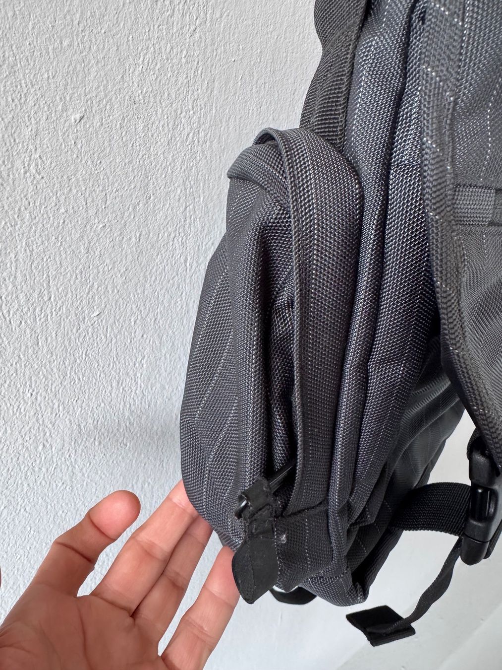 Eastpak Borse: Eastpak messenger bag pc – Usato da Neuchâtel venduto da _Easy_to_Find_ 3
