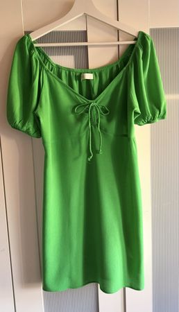Sommerliches Kleid in Grün - Gr. 42 - Super schön!