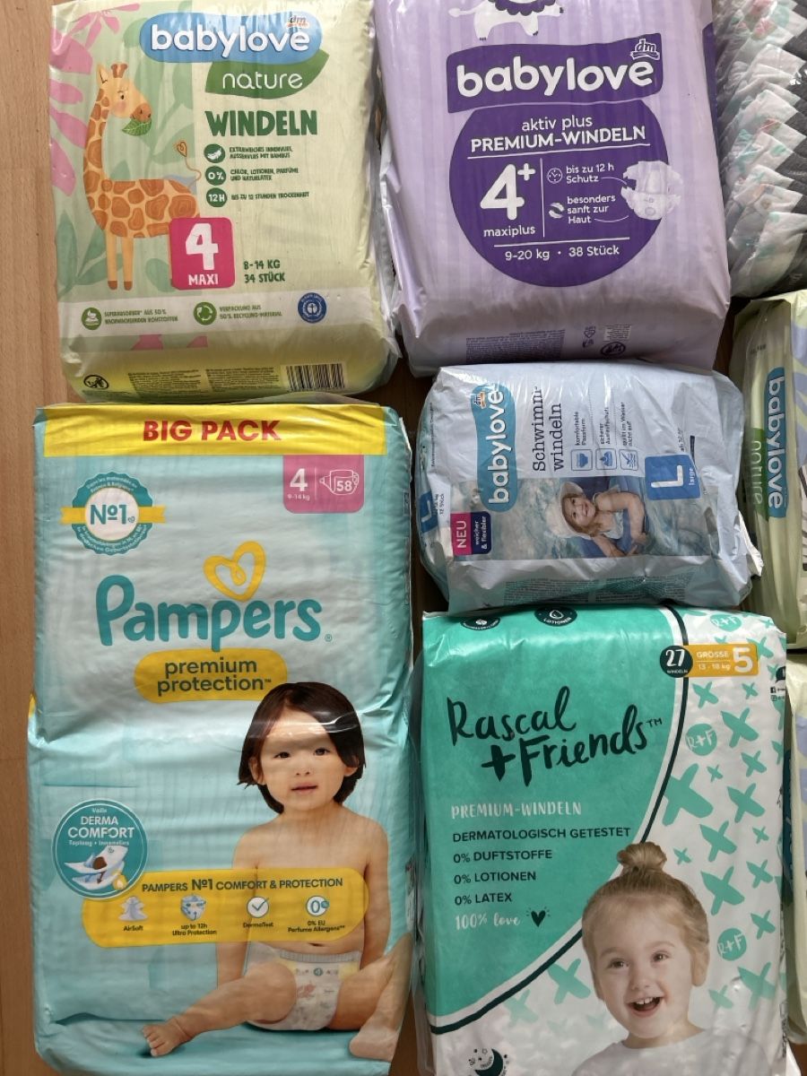 Windeleimer & Windeln: Windeln originalverpackt – Neu (gemäss Beschreibung) aus Stäfa von mcfish78 1