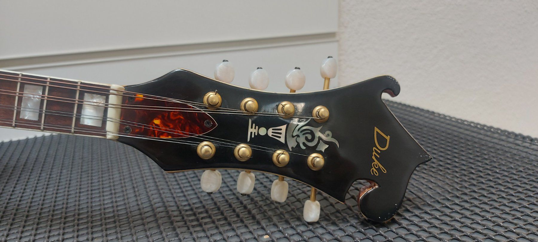 Strumenti musicali: Duke Mandoline F-Style – Usato da Glattbrugg venduto da Swissmusik 1