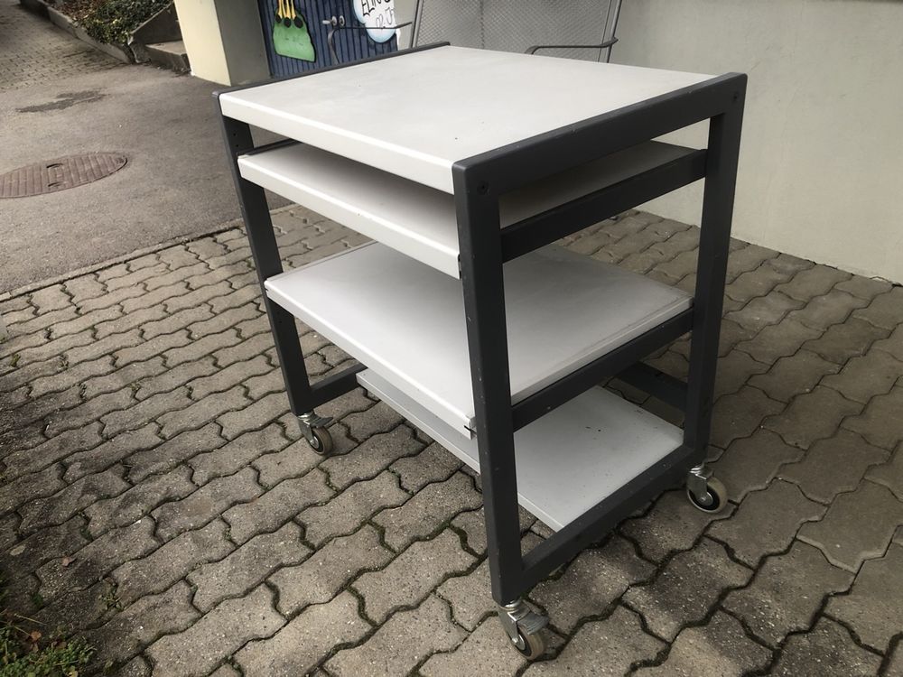 Computertisch auf Räder (Gebraucht) in Oberdiessbach für CHF 28 – nur ...