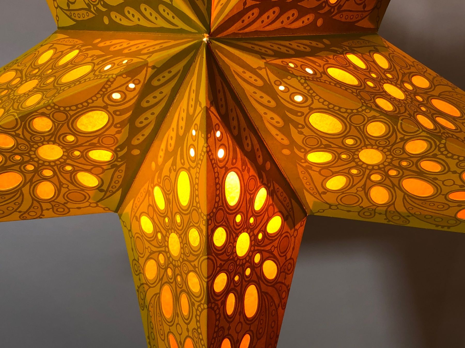 Ghirlande e barre luminose: Leuchtstern - mono small yellow  45cm / mit Kabel + LED – Nuovo e nell'imballaggio originale da Bergdietikon venduto da Garak 5
