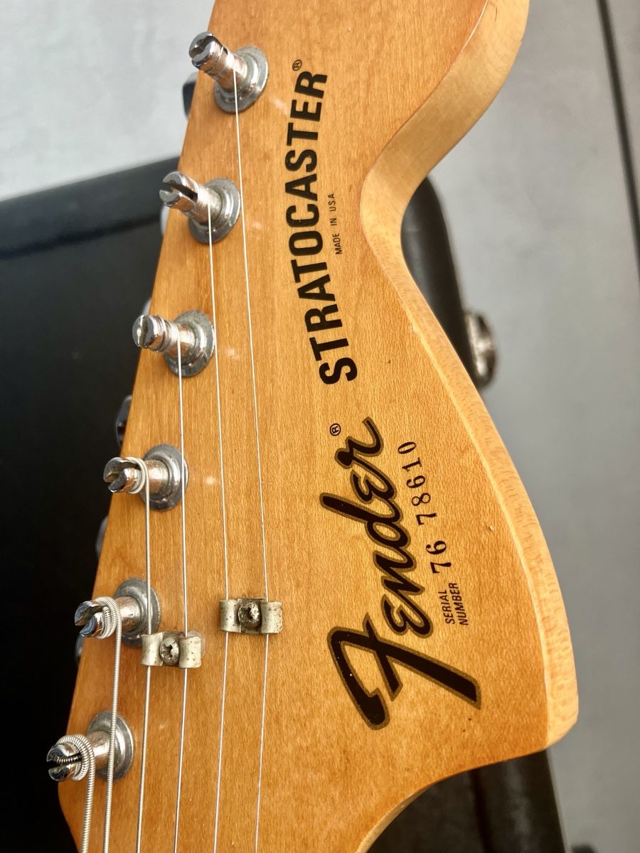 Fender Strumenti musicali: Fender Stratocaster 1976 / 77 – Usato da Basel venduto da gstq 7