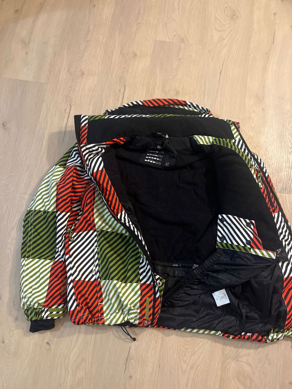 Oxbow Giacche: Snowboard winter jacket Oxbow, M – Usato da Locarno venduto da zovni 2