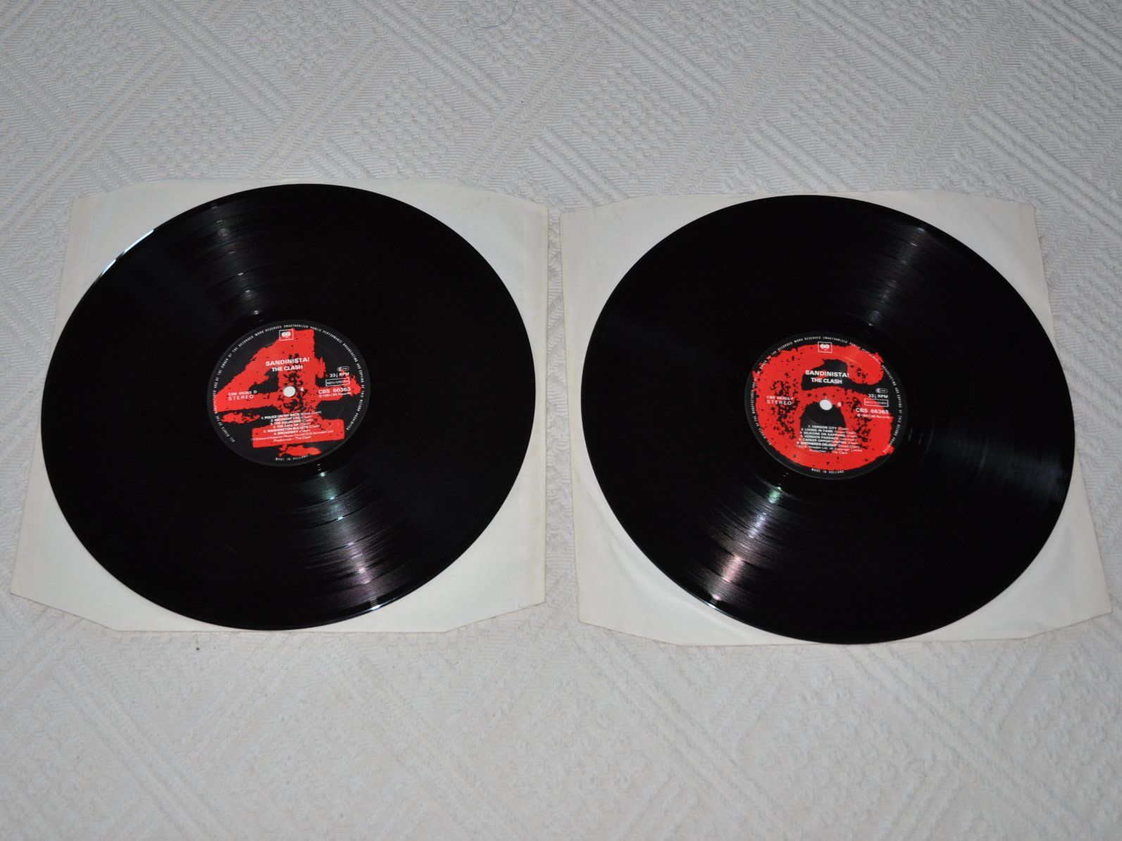 Dischi in vinile: 3 LPs The Clash - Sandinista! – Usato da Boll venduto da Theodora15 9