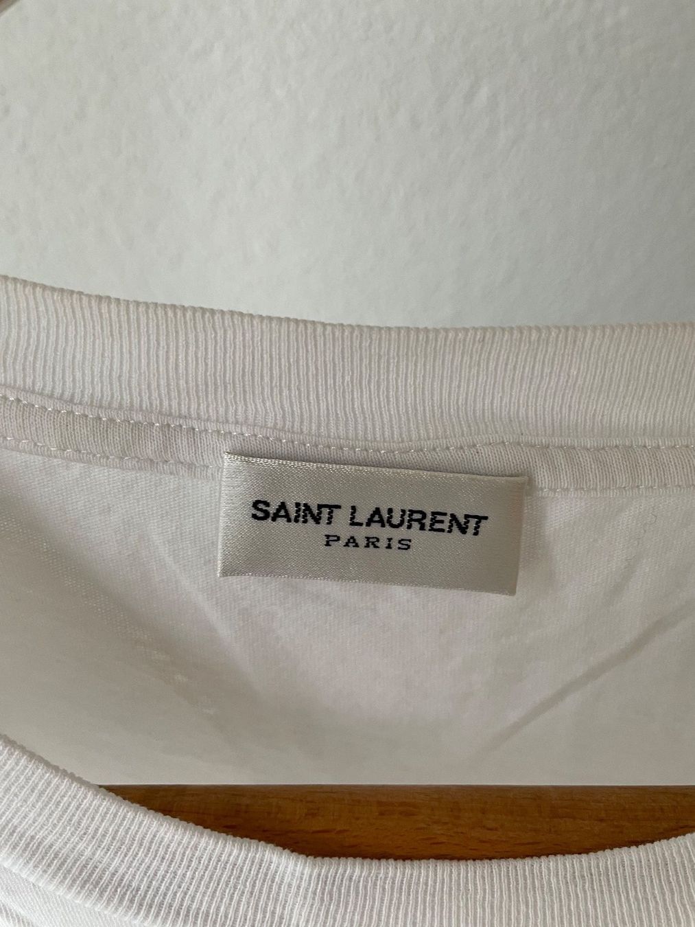 Saint Laurent T-shirt: Saint Laurent T-Shirt – Usato da Dielsdorf venduto da Anthony111 2