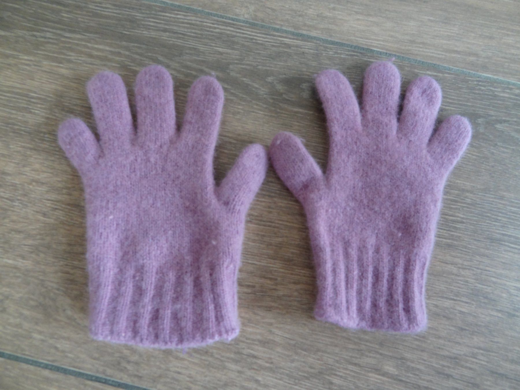 Guanti: Gants doux en laine violette 3-5ans – Usato da Satigny venduto da salvatore73 1
