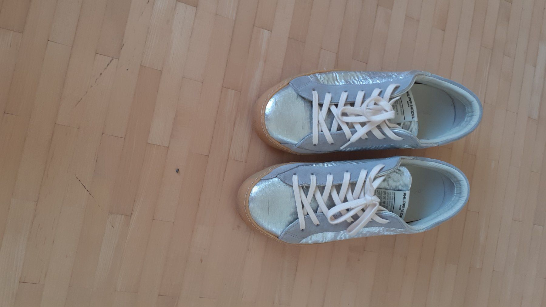 Scarpe da donna: Philippe Model Paris Damen Sneaker Gr. 40 silber NP 390.- – Usato da Frasnacht venduto da readygo 2