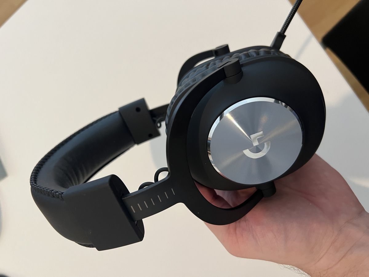 Logitech Cuffie: casque logitech G Pro X comme neuf très peu servi – Nuovo (secondo la descrizione) da Ollon VD venduto da Rider_27 7