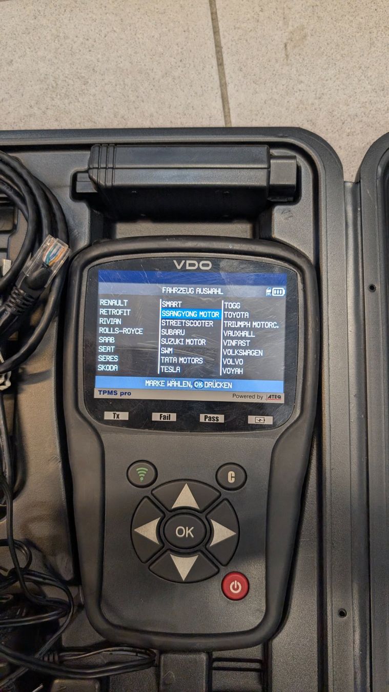 Messen: Reifendrucksenoren VDO TPMS Pro Continental Diagnosegerät – Gebraucht aus Klosters-Dorf von ruud91 2