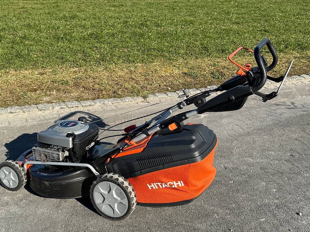 Hitachi Rasenmäher: Hitachi Rasenmäher 51cm mit Antrieb – Gebraucht aus Benzenschwil von rubachCH 1