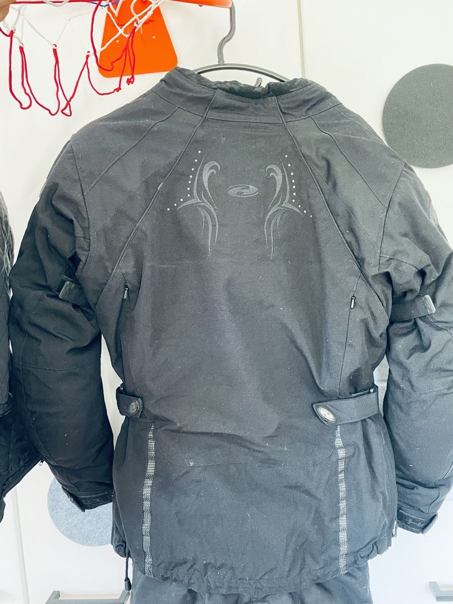 Completi & Tailleur: Used Held Motorcycle Suit - Size S/M – Usato da Goldau venduto da machdam 3