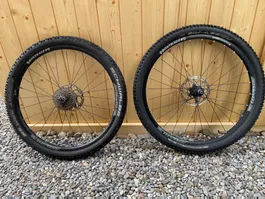 Bontrager Race Lite Tubeless 26 Zoll Radsatz