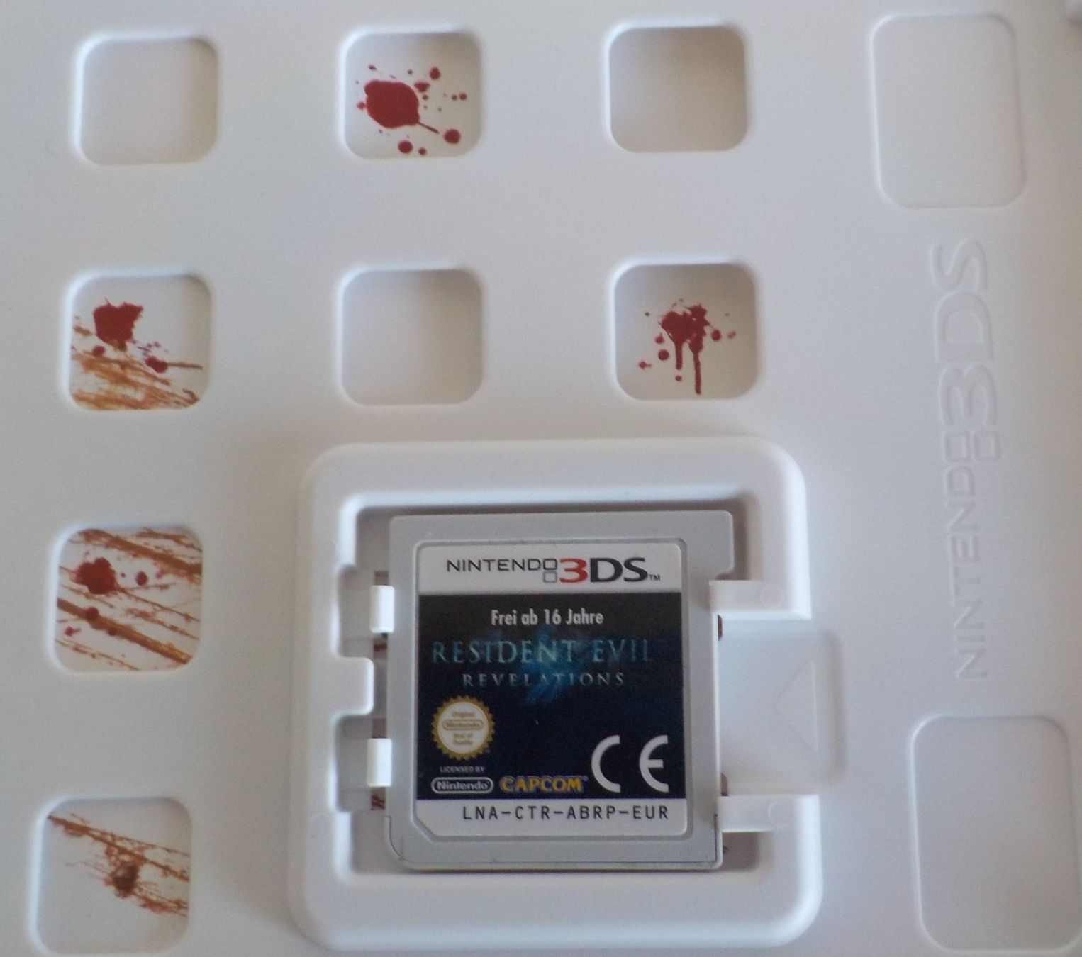 Nintendo Jeux: RESIDENT EVIL REVELATIONS  3DS...........Topzustand!!! – D'occasion à Reinach AG par Masi 3