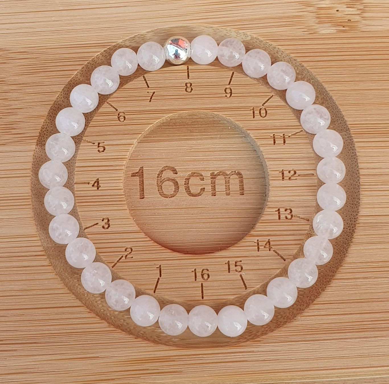 Bracciali & Braccialetti: weisses Jade 6 mm Perlen - Elast - Armband – Nuovo (secondo la descrizione) da Hombrechtikon venduto da mincky 1