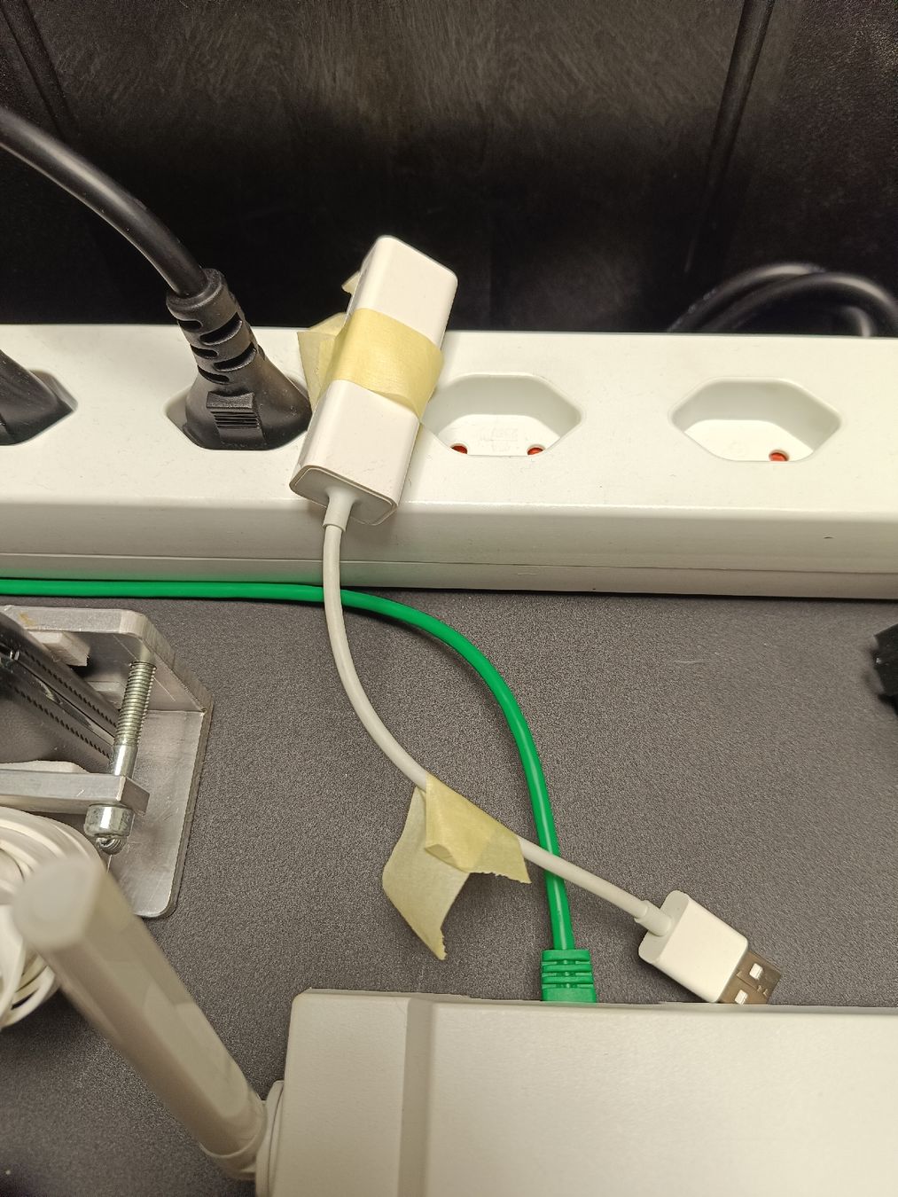 Server: Tragbares Server-System im robusten Koffer, (em191) – Usato da Künten venduto da Schnaepplihuus 6