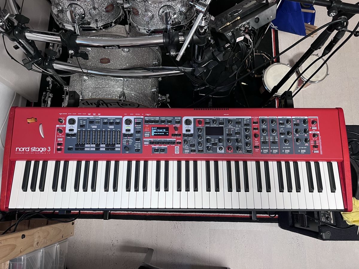 Clavia Strumenti musicali: Nord Stage 3 HP76 – Usato da Winterthur venduto da lsjanson