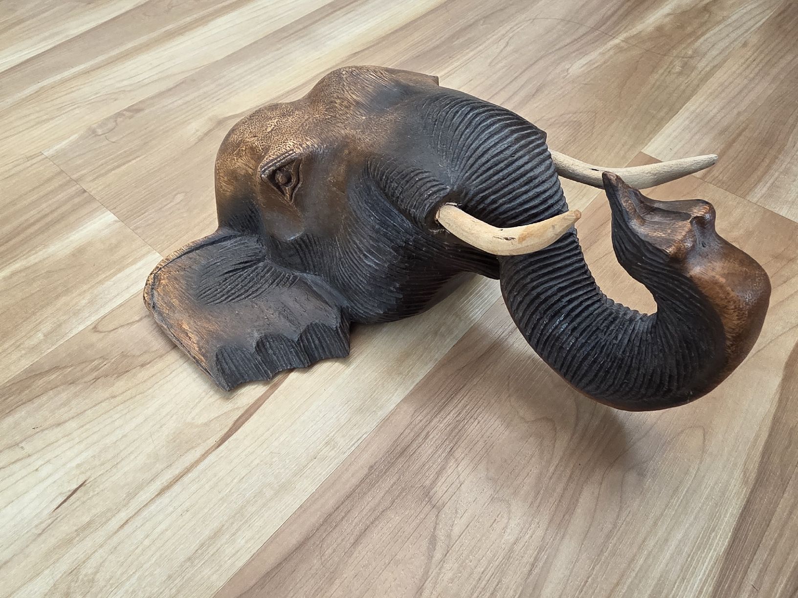 Statuette: Elefant Kopf – Usato da Portalban venduto da Jskan85