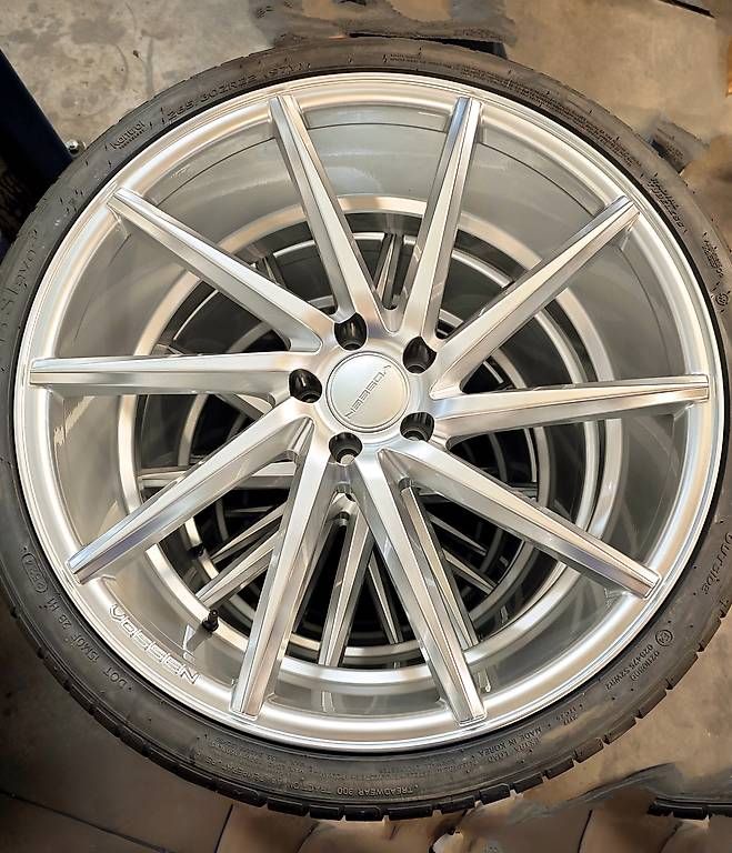 Felgen: Vossen CVT 22 zoll  – Gebraucht aus Abtwil SG von Arktissilber 1