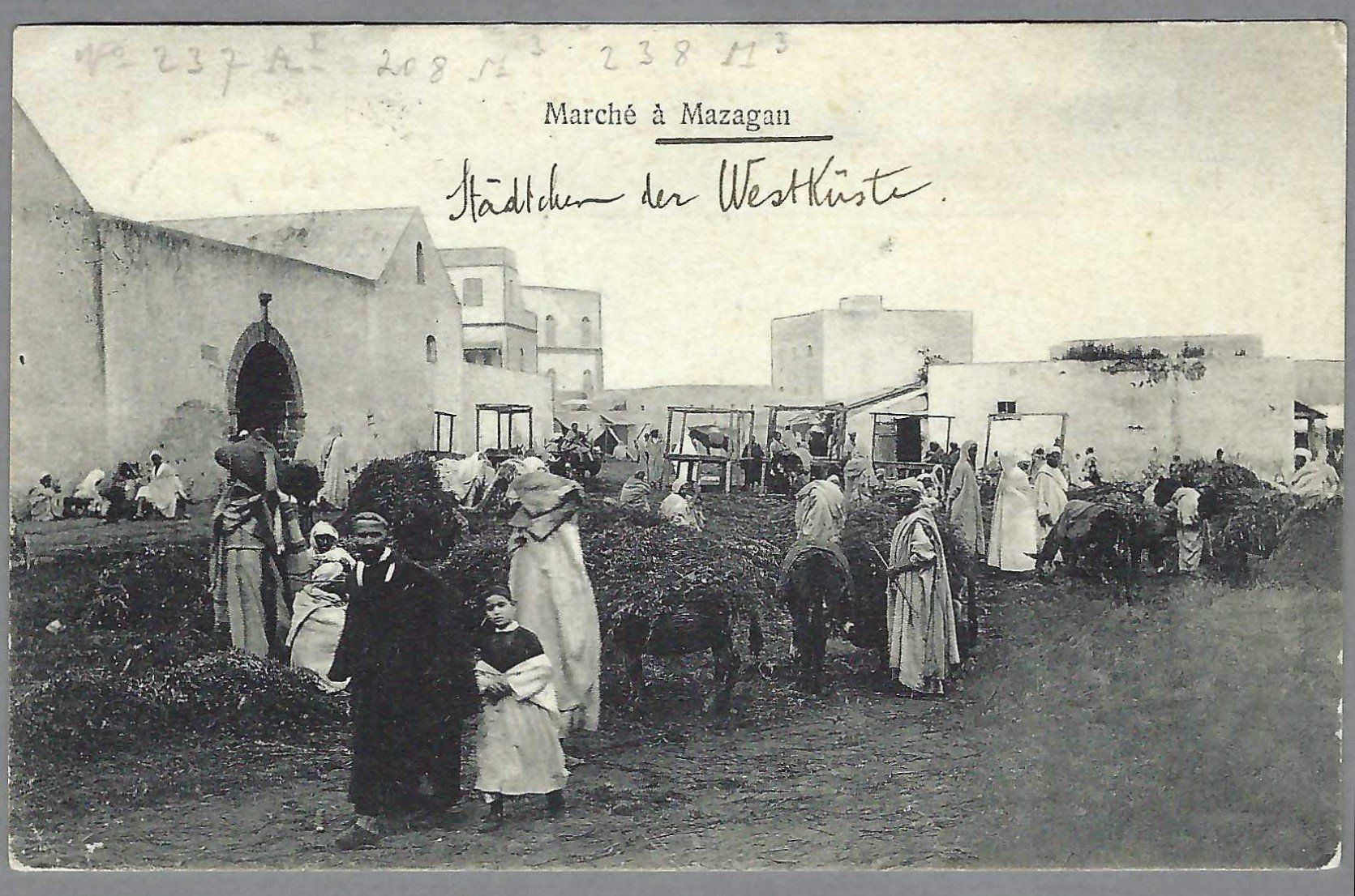 Cartoline postali: MAROC, MAGAZAN, MARCHÉ, PREMIER PLAN TRÈS ANIMÉ – Usato da Pura venduto da ulisse1957